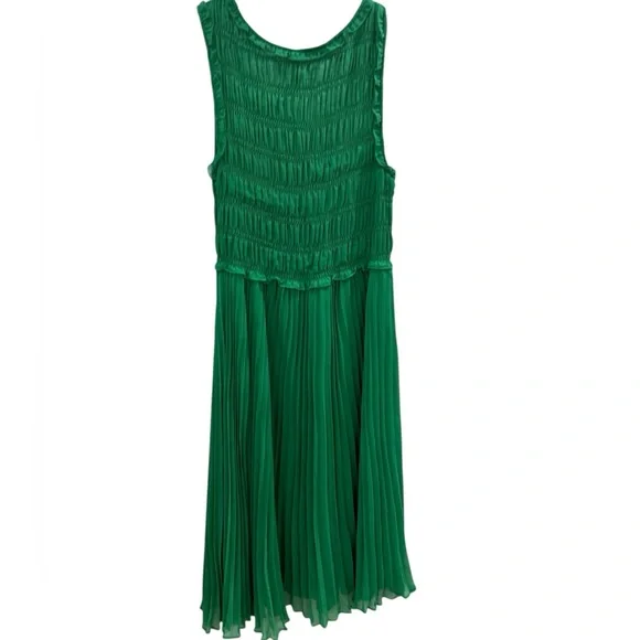 Max Studio Green Sleeveless Pleated Midi Dress - Picture 3 of 4